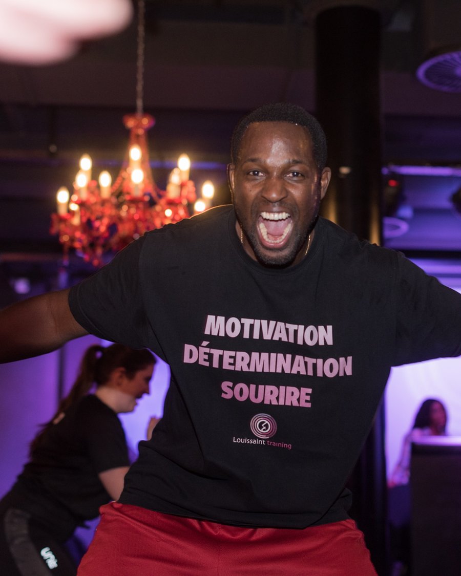 Steeve Louissaint pendant un cours collectif cardio à Lausanne